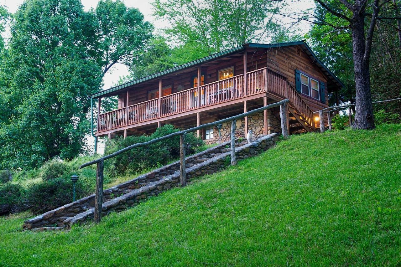 Mountain Springs Cabins Candler Exterior photo