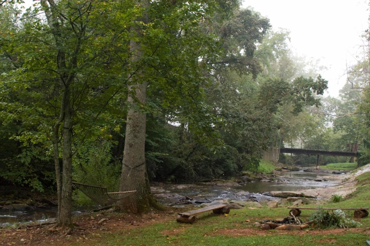 Mountain Springs Cabins Candler Exterior photo