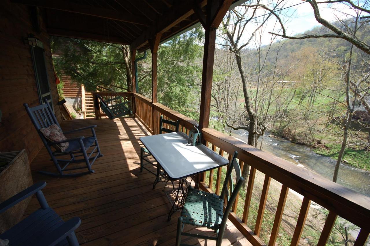 Mountain Springs Cabins Candler Exterior photo