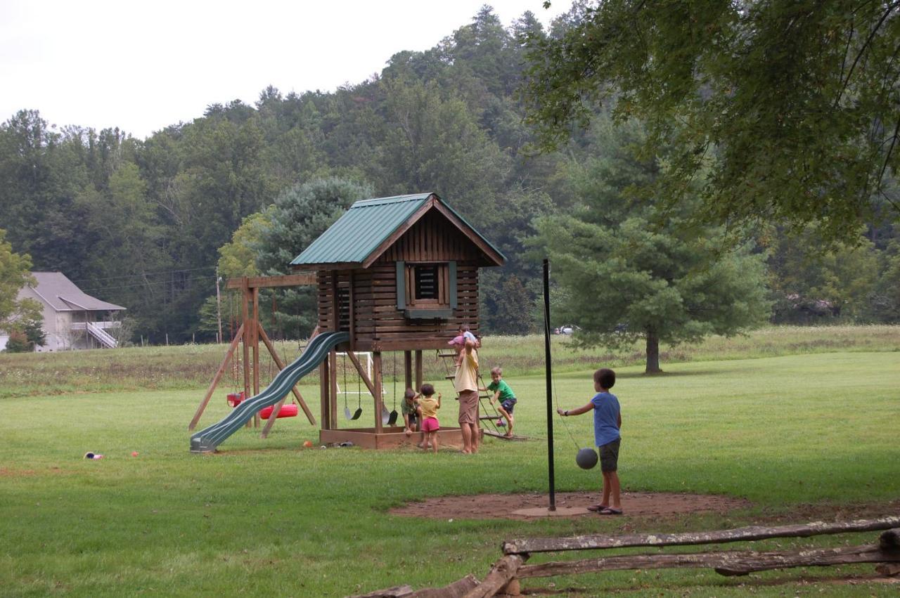 Mountain Springs Cabins Candler Exterior photo