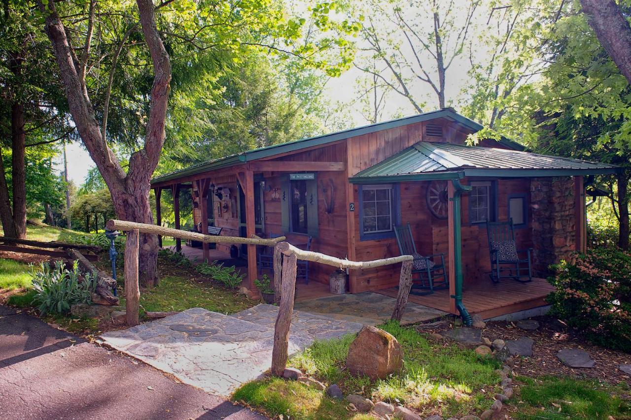 Mountain Springs Cabins Candler Exterior photo