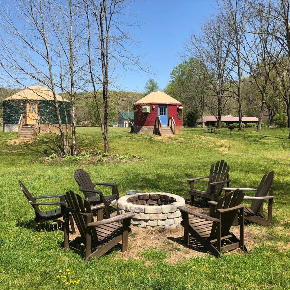 Mountain Springs Cabins Candler Exterior photo